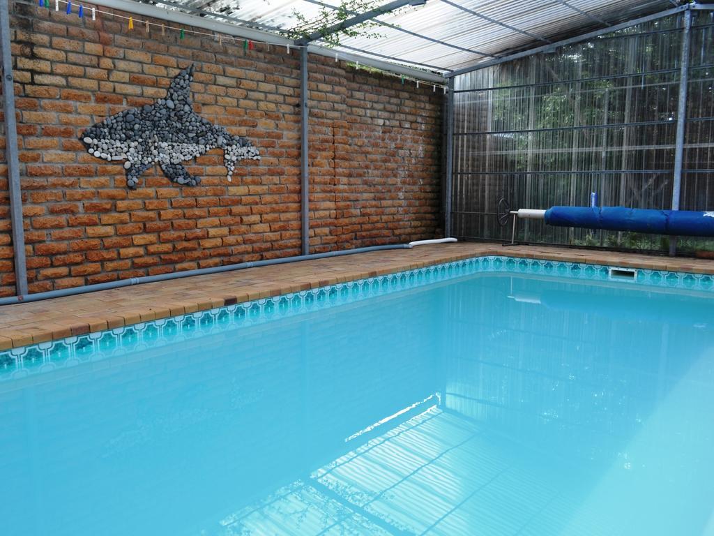 Great White Accommodation Kleinbaai Экстерьер фото
