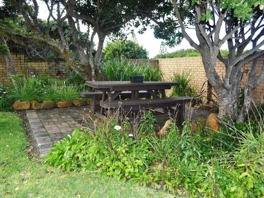 Great White Accommodation Kleinbaai Экстерьер фото