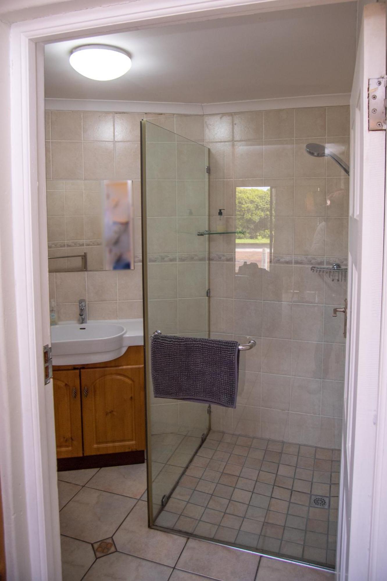 Great White Accommodation Kleinbaai Экстерьер фото